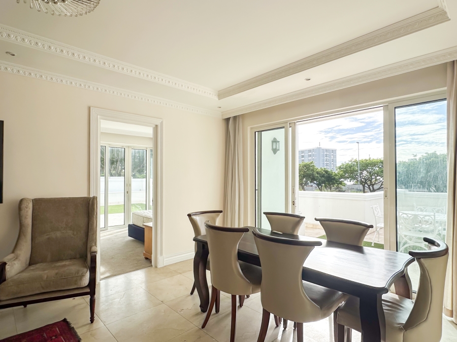 2 Bedroom Property for Sale in Sea Point Western Cape